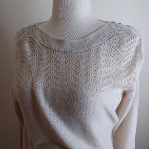 Women's Croft & Barrow Sweater. Size: Large. Color Cream